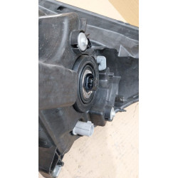 FARO DERECHO TOYOTA COROLLA VERSO (R1) 1ZZFE1ZZP7105R LHD