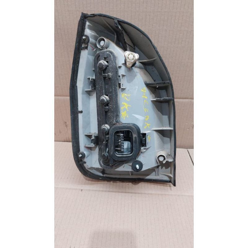 PILOTO TRASERO DERECHO OPEL ZAFIRA A Z18XE04098490
