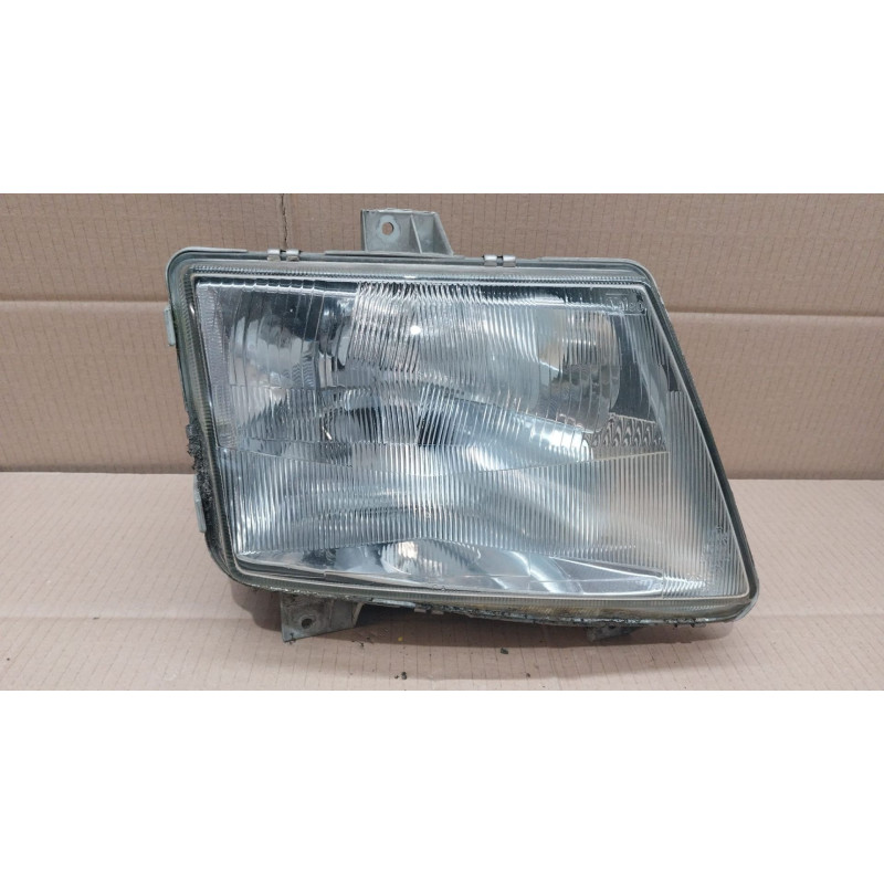 FARO DERECHO MERCEDES-BENZ VITO FURGÓN (638) D 0M 601 D23 LA