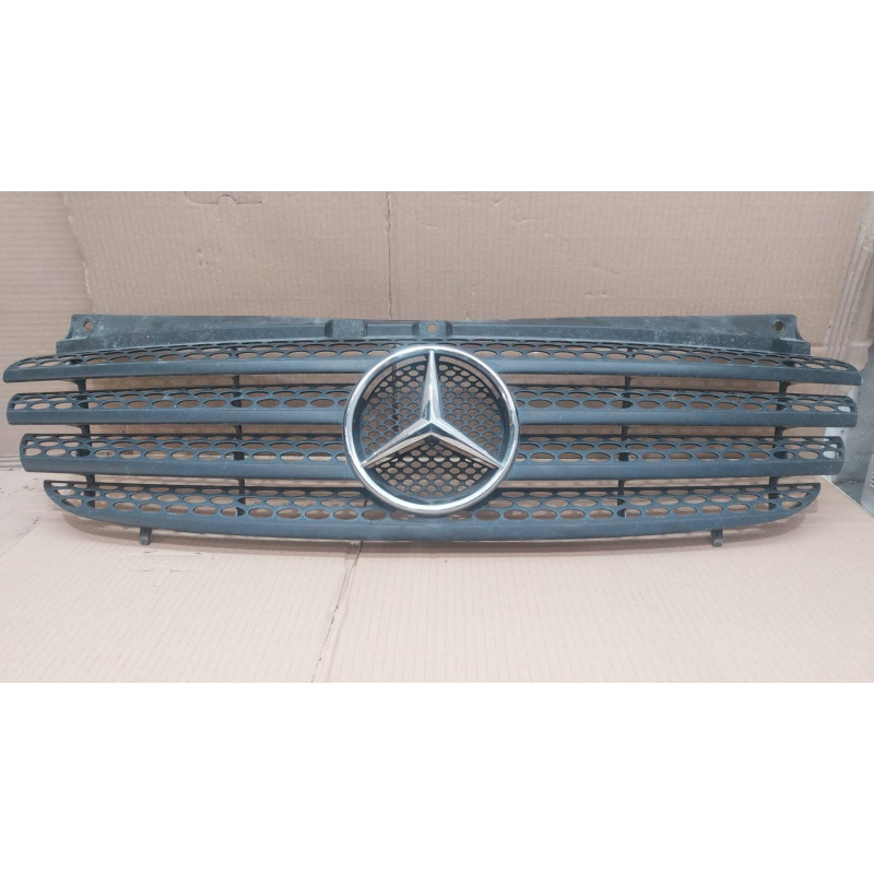 REJILLA DELANTERA MERCEDES-BENZ VITO BASIC-KOMBI (639) 646982A639 880 0185 ZGS
