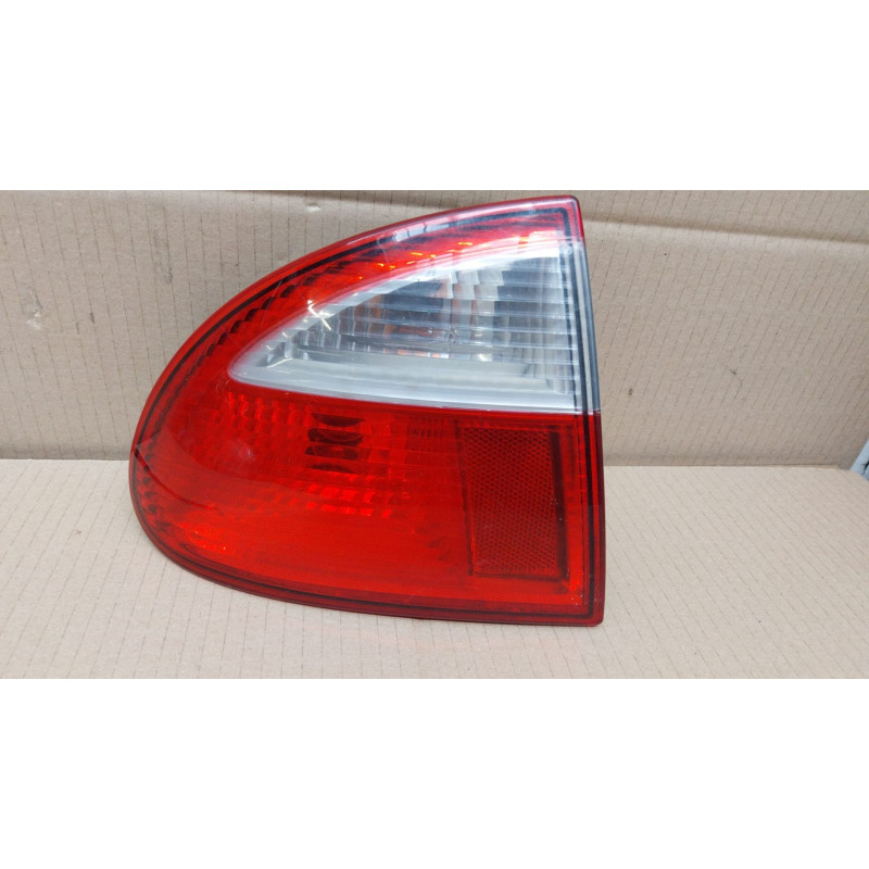 PILOTO TRASERO IZQUIERDO SEAT LEON (1M1) BCB