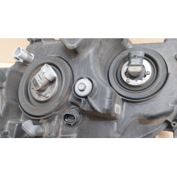 FARO DERECHO TOYOTA COROLLA VERSO (R1) 2ADFTVP7105R    LHD