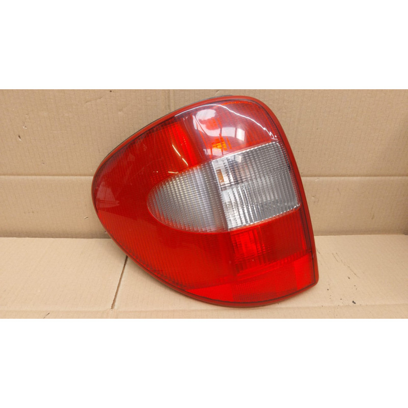 PILOTO TRASERO IZQUIERDO CHRYSLER VOYAGER (RG) D7153671