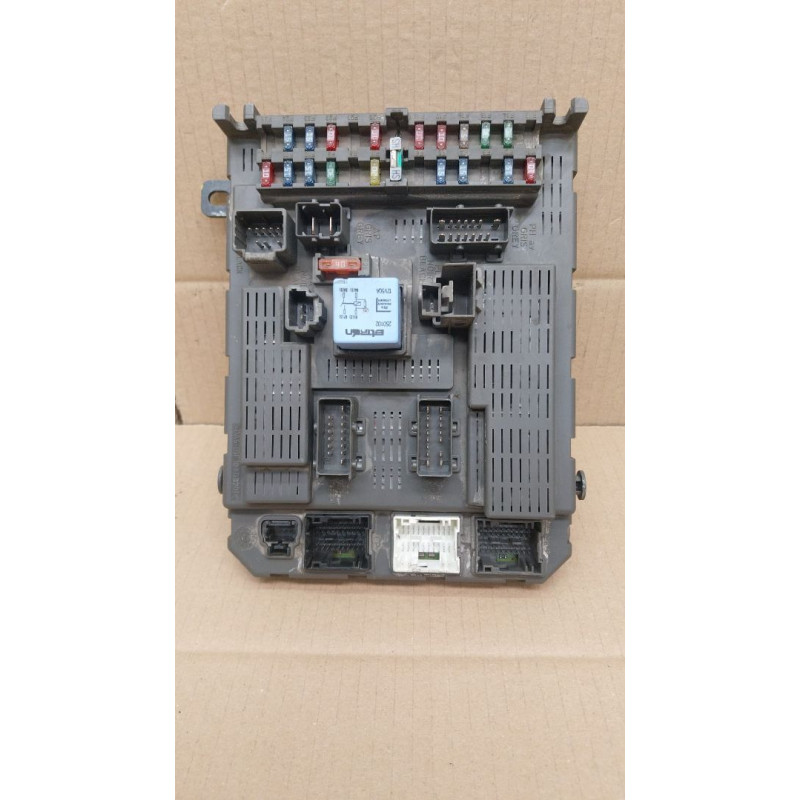 CAJA RELES / FUSIBLES CITROEN C5 BERLINA D-RHZ98162200