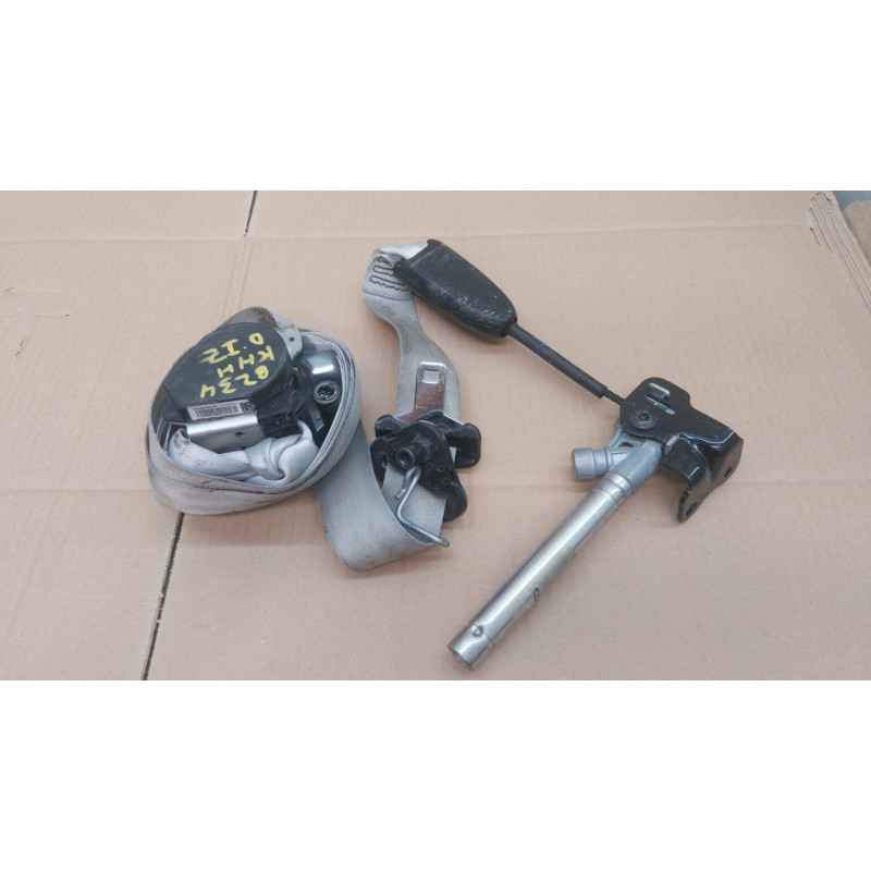 CINTURON SEGURIDAD DELANTERO IZQUIERDO RENAULT MEGANE III BERLINA 5P R9MA4868851641R
