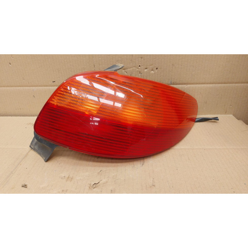 PILOTO TRASERO DERECHO PEUGEOT 206 WJZ08550192RF