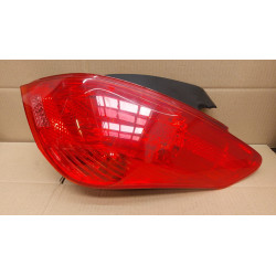 PILOTO TRASERO DERECHO PEUGEOT 308 5FW