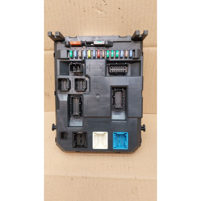 CAJA RELES / FUSIBLES CITROEN C3 9666952080