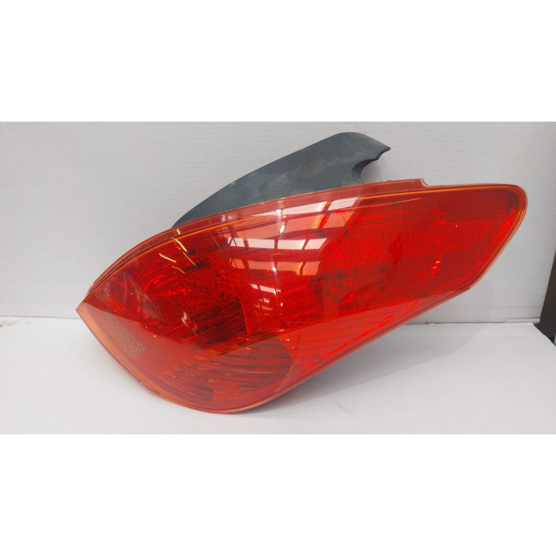PILOTO TRASERO DERECHO PEUGEOT 308 9HZDV6TED4MOTOR 9HZ O 9H0111B883B