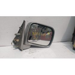 RETROVISOR IZQUIERDO NISSAN TERRANO II (R20) TD27TI020066