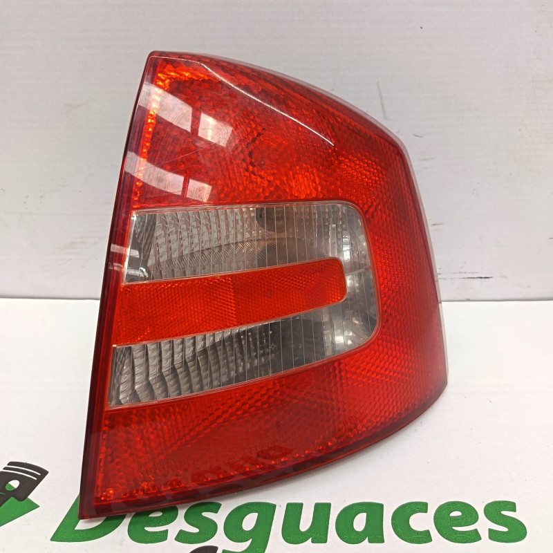 PILOTO TRASERO DERECHO SKODA OCTAVIA BERLINA (1Z3) BKDZSB1Z5945096A