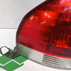 PILOTO TRASERO IZQUIERDO HYUNDAI SANTA FE (SM) D4EAD 4EA V92401265XX
