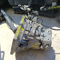 CAJA CAMBIOS OPEL ZAFIRA A Y22DTR5V13104951