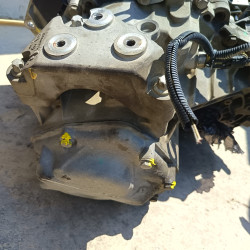 CAJA CAMBIOS OPEL ZAFIRA A Y22DTR5V13104951