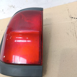 PILOTO TRASERO IZQUIERDO NISSAN TERRANO II (R20) TD27TI