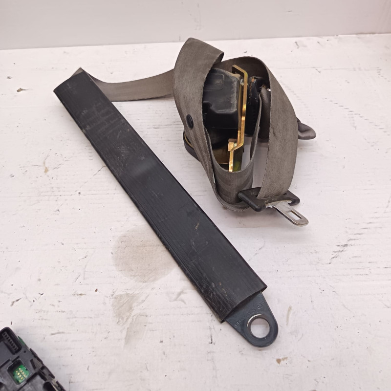 CINTURON SEGURIDAD DELANTERO DERECHO NISSAN PATROL (K/W 160) A4.28.1170056300C029