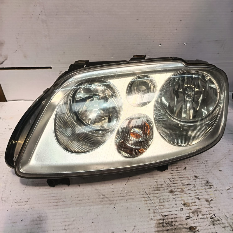 FARO IZQUIERDO VOLKSWAGEN TOURAN (1T1) BKD030120520100
