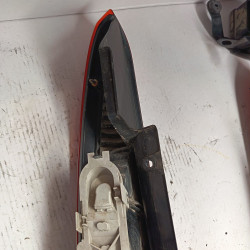 PILOTO TRASERO DERECHO FORD FUSION (CBK) F6JB6N1113N004A