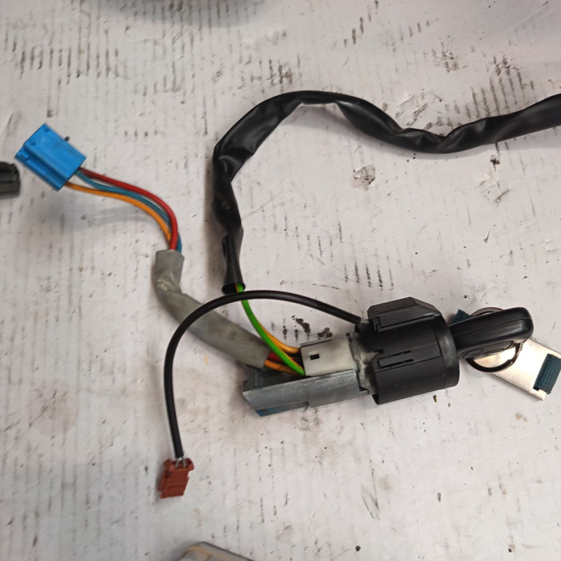 CONMUTADOR DE ARRANQUE CITROEN XSARA PICASSO 9HY