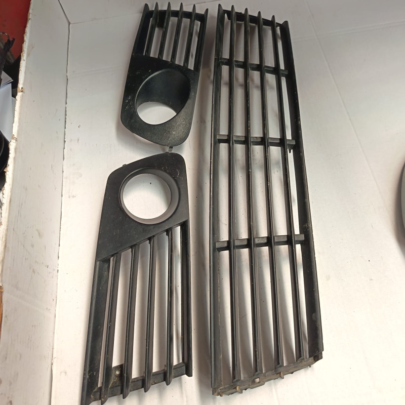 REJILLA DELANTERA SEAT IBIZA (6L1) BBY6L0853667