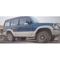 REJILLA DELANTERA MITSUBISHI MONTERO (V20/V40) 4D56LHMB669571