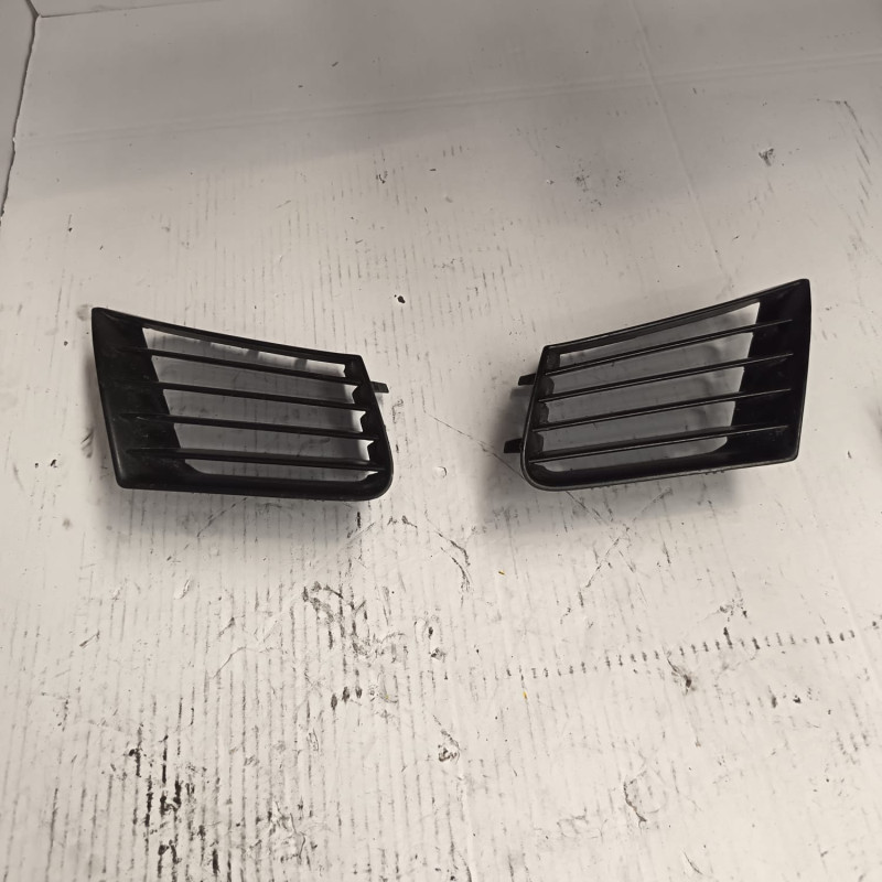 REJILLA DELANTERA SEAT IBIZA (6L1) BBY6L0853676
