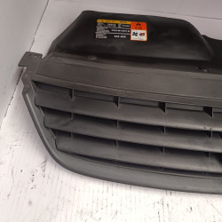 REJILLA DELANTERA FORD FOCUS BERLINA (CB4) SHDA7M5116613AD