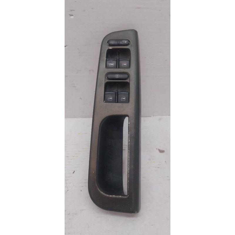 MANDO ELEVALUNAS DELANTERO IZQUIERDO VOLKSWAGEN PASSAT BERLINA (3B2) AJM1J4959857