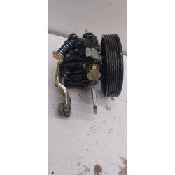 BOMBA DIRECCION NISSAN CABSTAR BD30