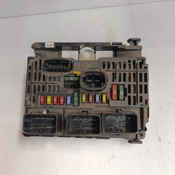 CAJA RELES / FUSIBLES CITROEN C4 BERLINA 9HYDV6TED4TIPO 9HY9657718780