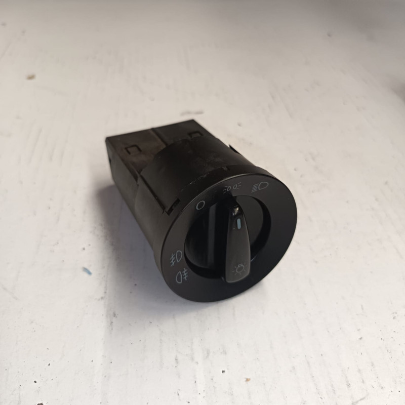 MANDO LUCES VOLKSWAGEN PASSAT BERLINA (3B3) AVB1C0941531A