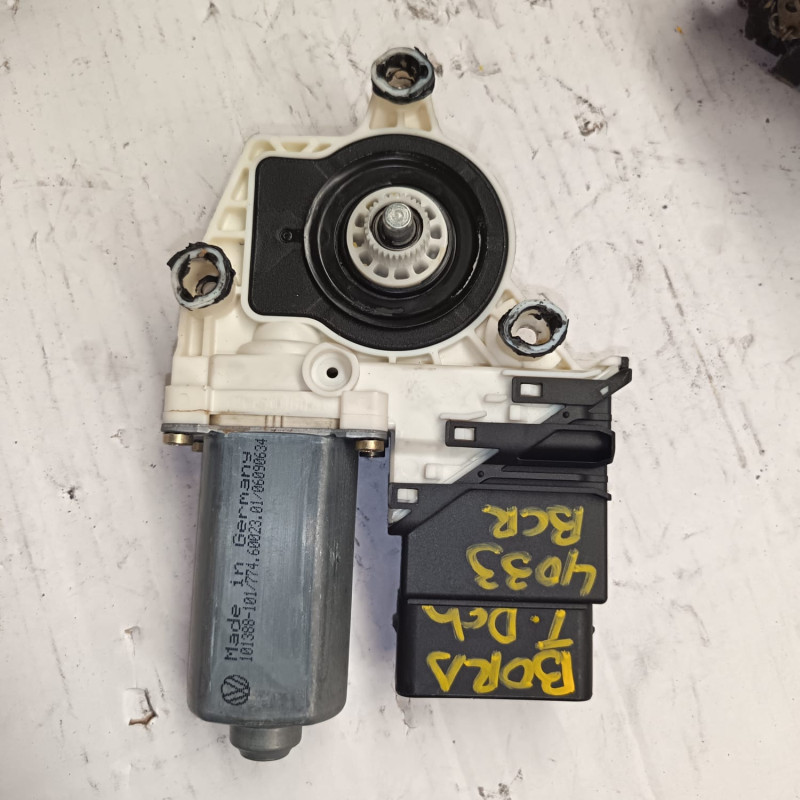 MOTOR ELEVALUNAS TRASERO DERECHO VOLKSWAGEN BORA BERLINA (1J2)(1998) AUY1J4959812C
