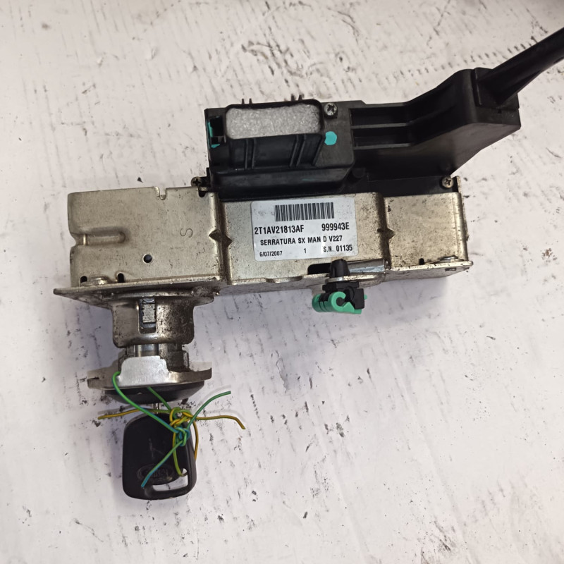 CERRADURA PUERTA DELANTERA IZQUIERDA FORD TRANSIT CONNECT (TC7) R2PA2T1AV21813AF