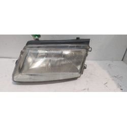 FARO IZQUIERDO VOLKSWAGEN PASSAT BERLINA (3B2) AJM14742500