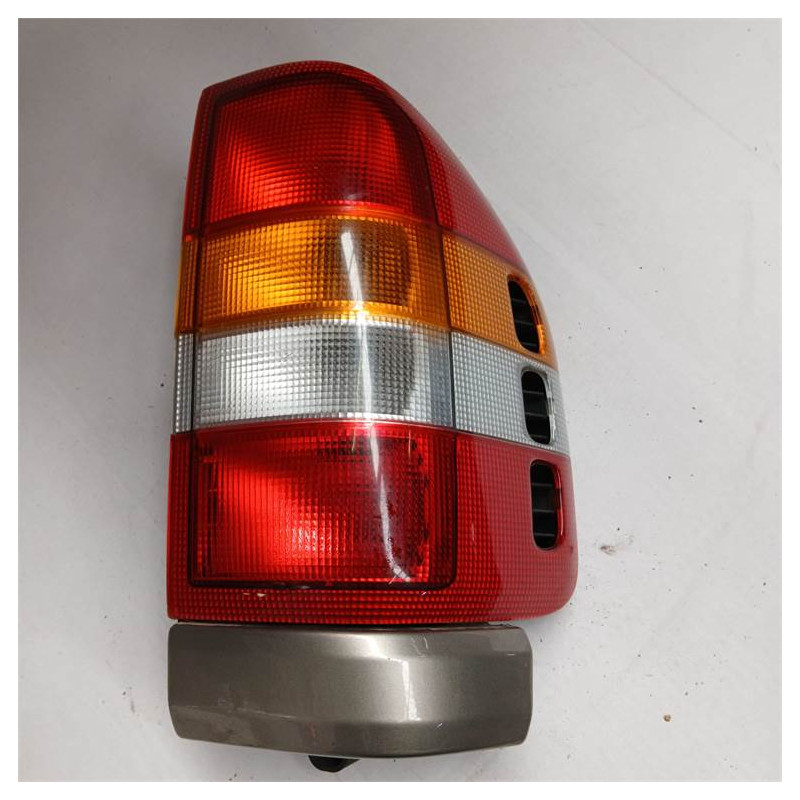 PILOTO TRASERO DERECHO OPEL FRONTERA B X22DTH