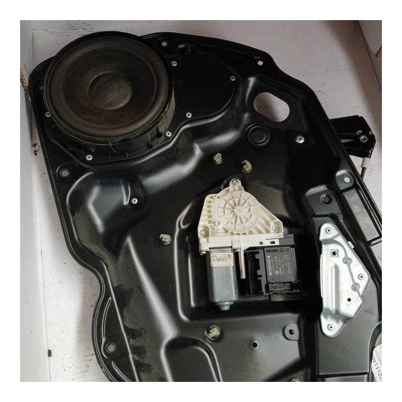 ELEVALUNAS DELANTERO DERECHO VOLKSWAGEN PASSAT BERLINA (3C2) CBABCBA1K0959792L
