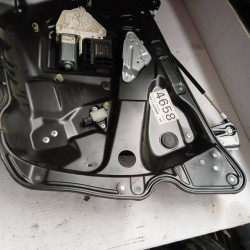 ELEVALUNAS DELANTERO DERECHO VOLKSWAGEN PASSAT BERLINA (3C2) CBABCBA1K0959792L