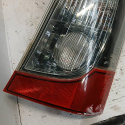 PILOTO TRASERO DERECHO MITSUBISHI GRANDIS (NA0W) BSY