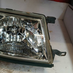 FARO DERECHO NISSAN PATROL GR (Y61) ZD30DDTITIPO:ZD30