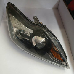FARO DERECHO FORD FOCUS BERLINA (CAP) 8M5113D152CD