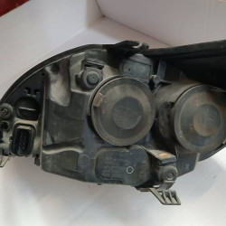 FARO DERECHO FORD FOCUS BERLINA (CAP) 8M5113D152CD