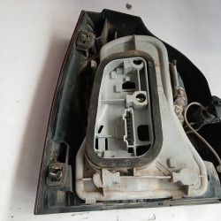 PILOTO TRASERO DERECHO VOLKSWAGEN POLO IV (9N3) BUD