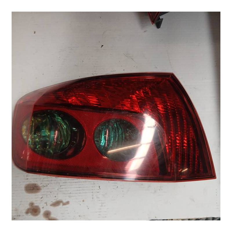 PILOTO TRASERO IZQUIERDO PEUGEOT 407 RFN5 VELOCIDADES
