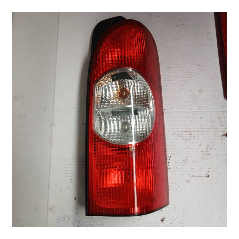 PILOTO TRASERO DERECHO NISSAN INTERSTAR (X70) G9U A6 EURO 4
