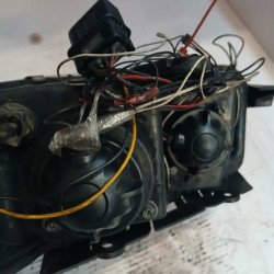 FARO DERECHO VOLKSWAGEN PASSAT BERLINA (3B3) AWX