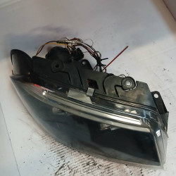 FARO DERECHO VOLKSWAGEN PASSAT BERLINA (3B3) AWX