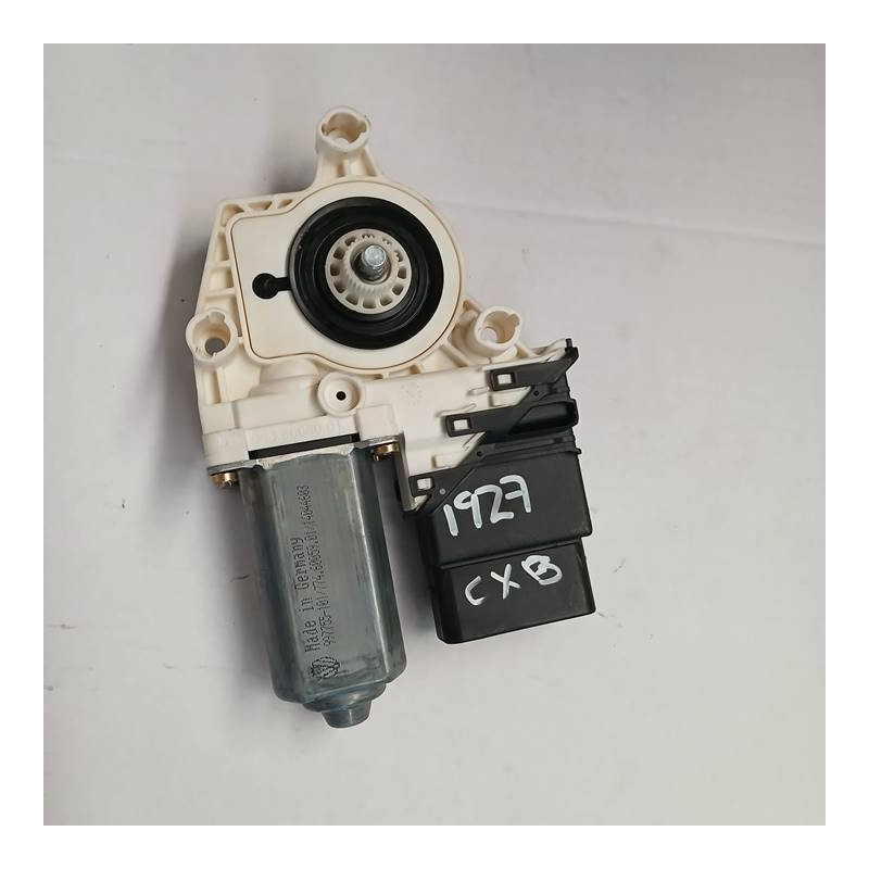MOTOR ELEVALUNAS TRASERO DERECHO VOLKSWAGEN GOLF V (1K1)(10.2003) BKD1K09597704C
