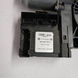 MOTOR ELEVALUNAS DELANTERO IZQUIERDO VOLKSWAGEN GOLF V (1K1)(10.2003) BKD1K0959793C