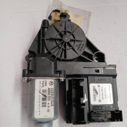 MOTOR ELEVALUNAS DELANTERO DERECHO VOLKSWAGEN GOLF V (1K1)(10.2003) BKD1K0959792C