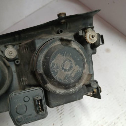 FARO DERECHO VOLKSWAGEN PASSAT BERLINA (3B2) AFN
